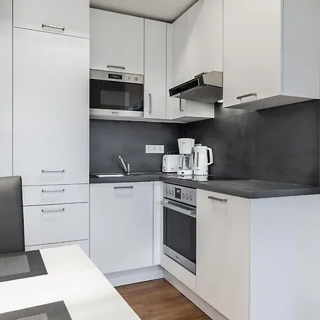 Apartamento Haus Mit Nach Osten Ausgerichteter Loggia *