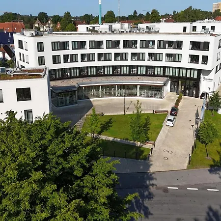 Haus Mit Nach Osten Ausgerichteter Loggia * Lübeck