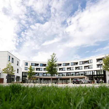 Haus Mit Nach Osten Ausgerichteter Loggia Apartamento Lübeck
