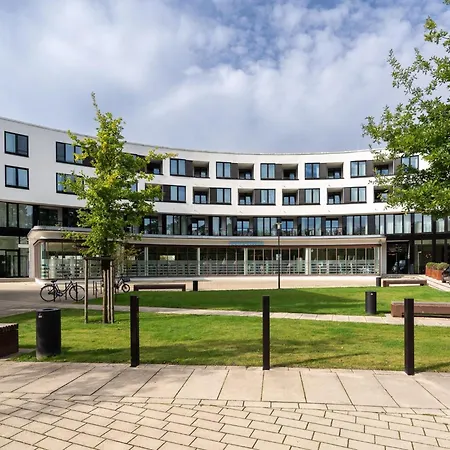 Haus Mit Nach Osten Ausgerichteter Loggia *